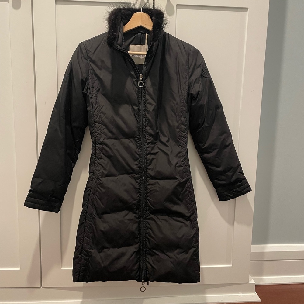 Moncler women light weight long down jacket with fur trim size 00.